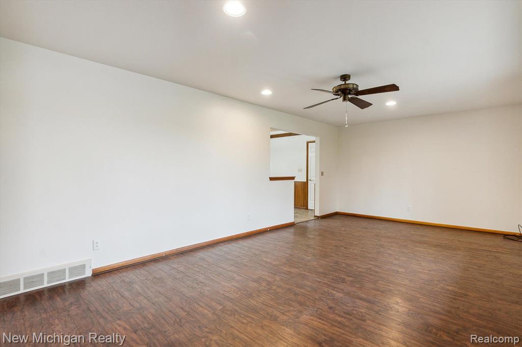 1403 West Vienna Road Clio, MI 48420 - Photo 8 of 63 Gallery Image 8