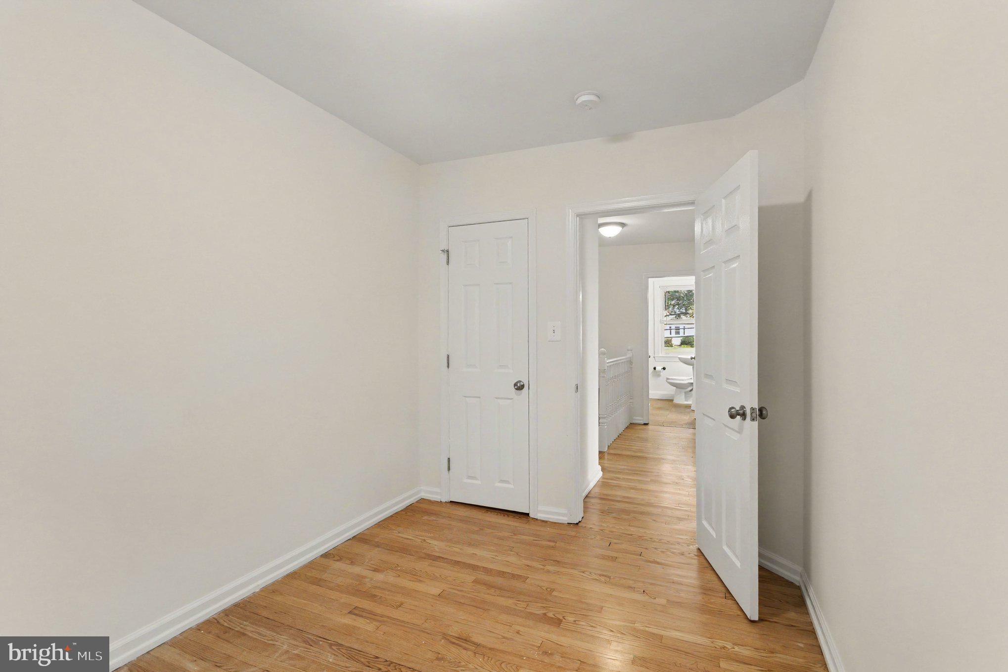 6609 Frederick Road Baltimore, MD 21228 - Photo 15 of 27 Gallery Image 15