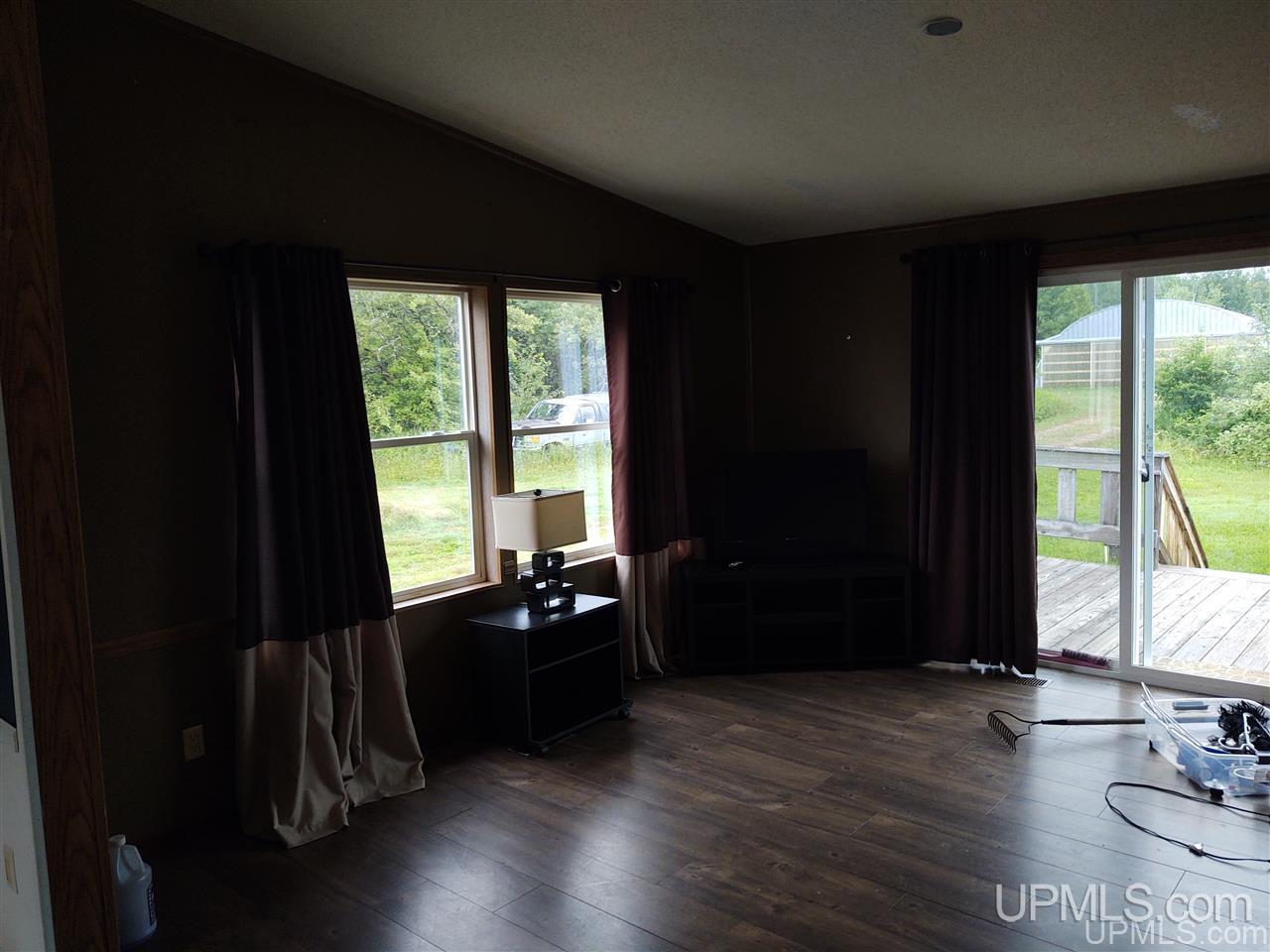 131 Mountain View Road Ontonagon, MI 49953 - Photo 9 of 15 Gallery Image 9