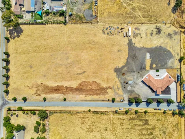 $3,399,999 | 10055 Foothill Avenue, Gilroy, CA 95020