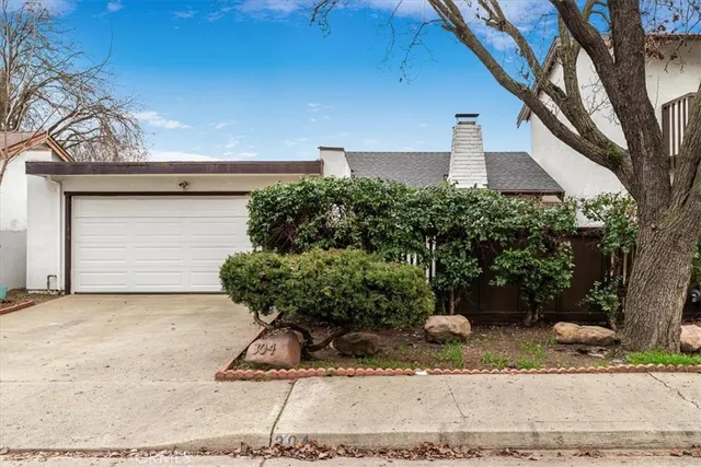 $329,000 | 304 Los Verdes Court, Modesto, CA 95354