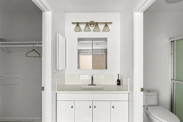 $329,000 | 304 Los Verdes Court, Modesto, CA 95354