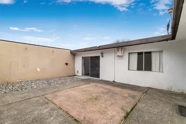 $329,000 | 304 Los Verdes Court, Modesto, CA 95354