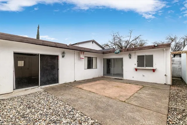 $329,000 | 304 Los Verdes Court, Modesto, CA 95354