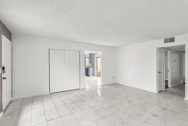 $329,000 | 304 Los Verdes Court, Modesto, CA 95354