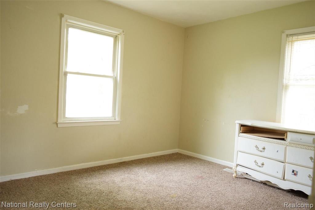 2617 Pierce Street Flint, MI 48503 - Photo 11 of 12
