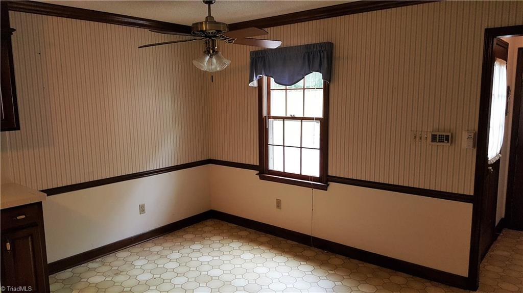 308 Cutty Sark Road Winston-Salem, NC 27103 - Photo 8 of 23 Gallery Image 8