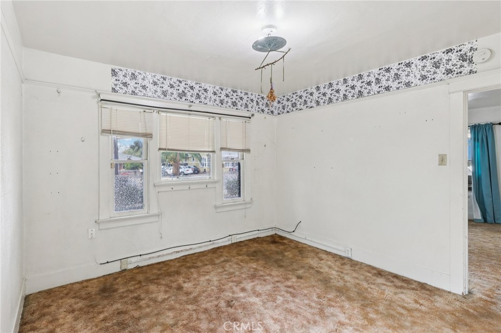 220 South State Street Hemet, CA 92543 - Photo 12 of 19