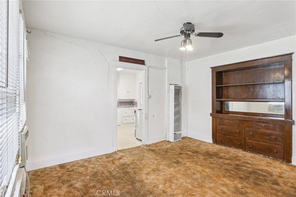 220 South State Street Hemet, CA 92543 - Photo 6 of 19