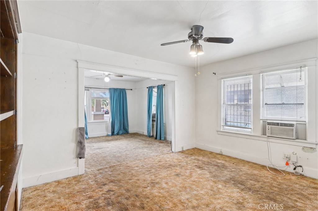 220 South State Street Hemet, CA 92543 - Photo 7 of 19