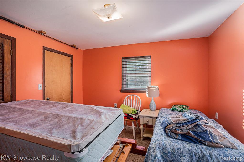 491 East Parish Road Kawkawlin, MI 48631 - Photo 17 of 32