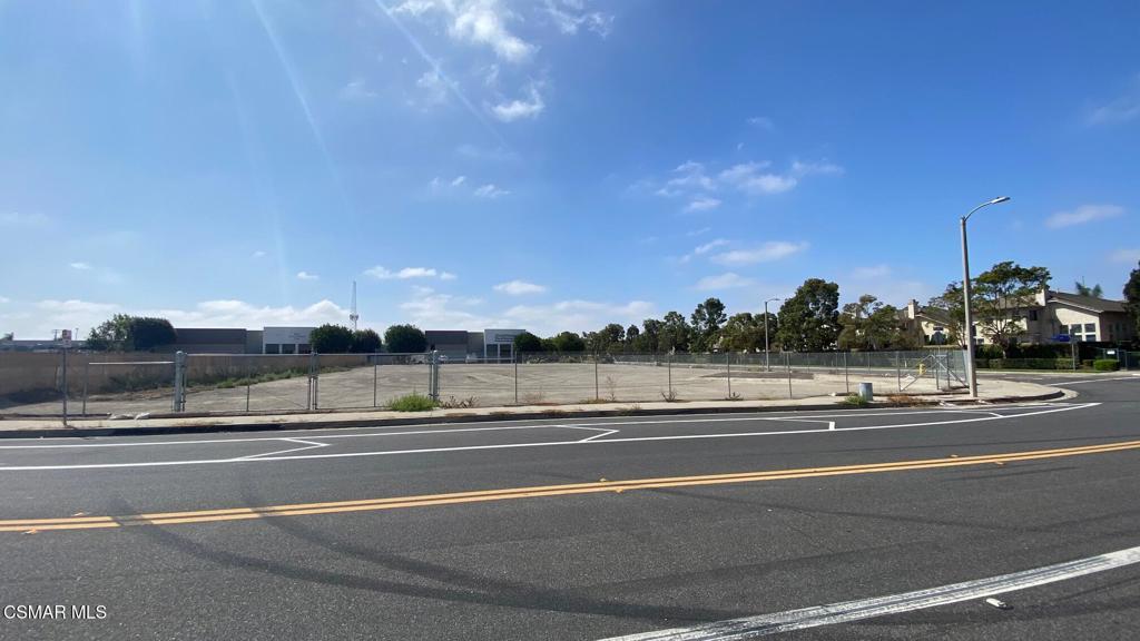 2300 Latigo Avenue Oxnard, CA 93030 - Photo 3 of 15 a view of a city