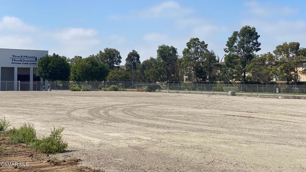 2300 Latigo Avenue Oxnard, CA 93030 - Photo 4 of 15 a view of a terrace