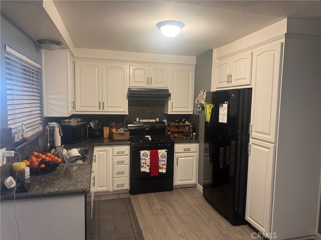 1474 Platt Circle Corona, CA 92882 - Photo 10 of 13