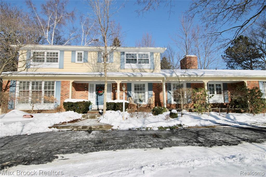 3138 Gilbert Ridge Drive West Bloomfield, MI 48322 - Photo 2 of 26