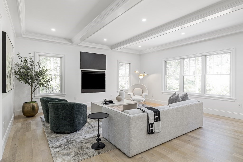 5 Colchester Road Weston, MA 02493 - Photo 12 of 42