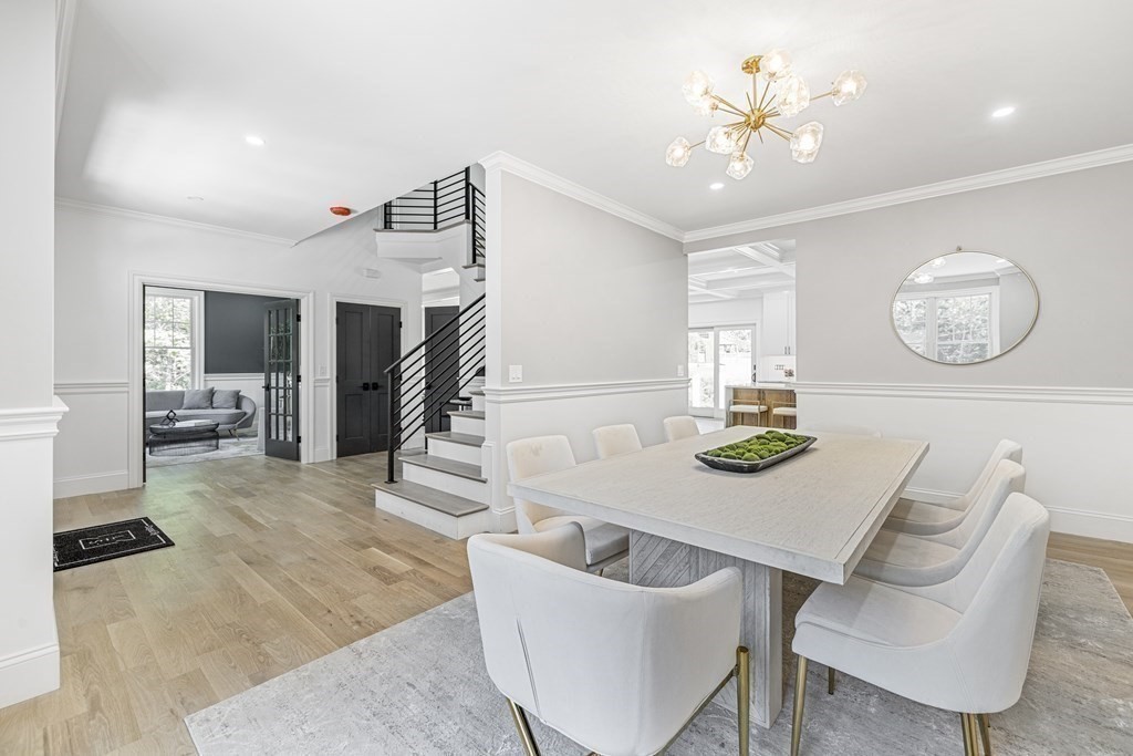 5 Colchester Road Weston, MA 02493 - Photo 14 of 42