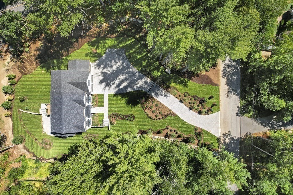 5 Colchester Road Weston, MA 02493 - Photo 3 of 42