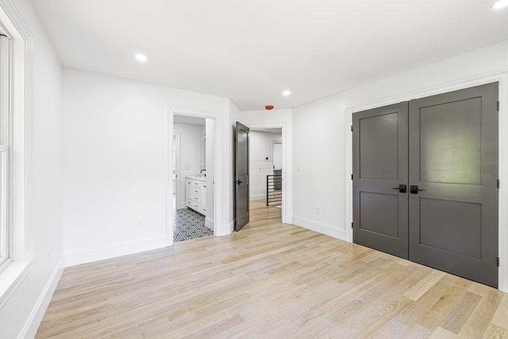 5 Colchester Road Weston, MA 02493 - Photo 32 of 42