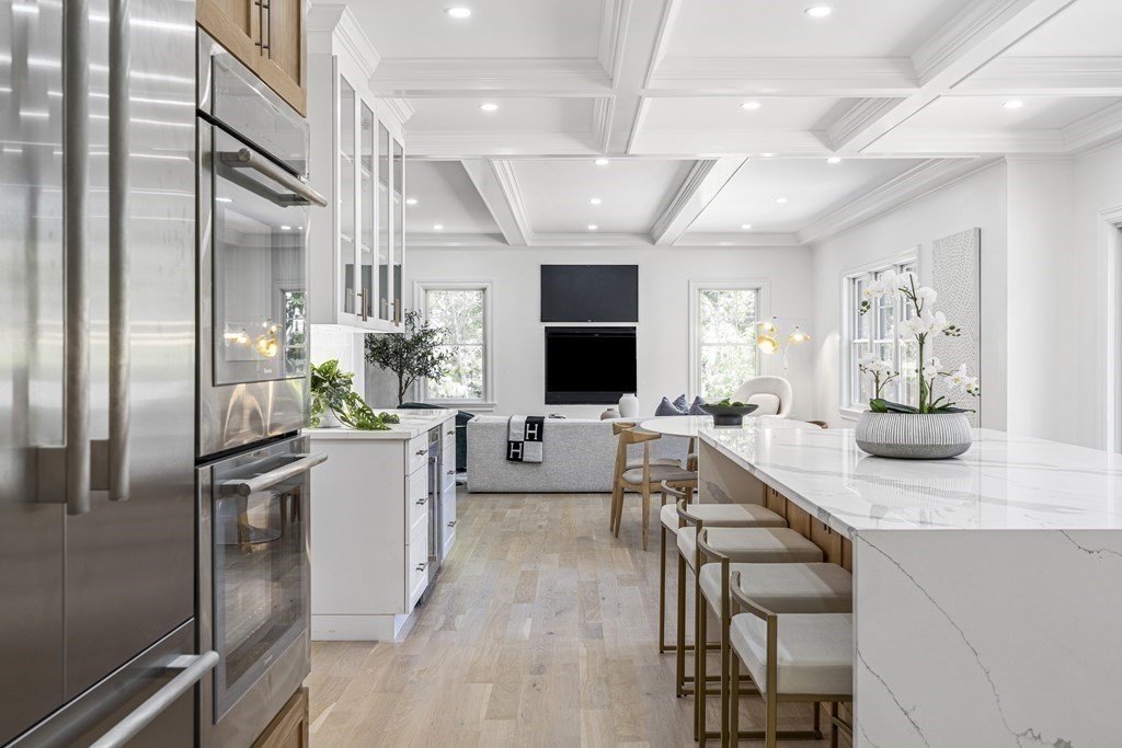 5 Colchester Road Weston, MA 02493 - Photo 10 of 42