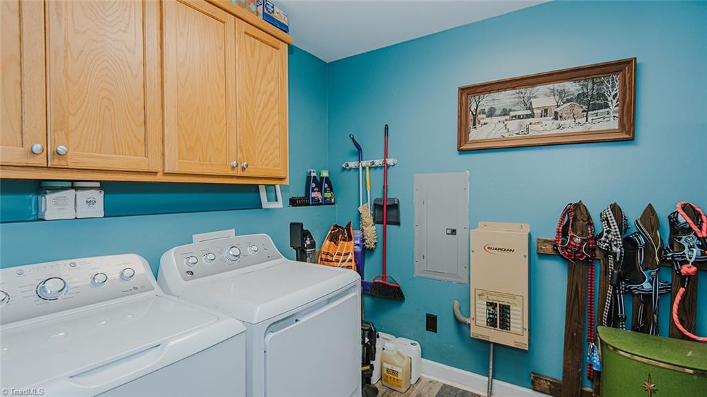 2389 Davis Road Haw River, NC 27258 - Photo 20 of 30 LAUNDRY