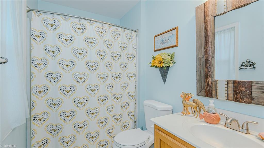 2389 Davis Road Haw River, NC 27258 - Photo 23 of 30 BATH 2