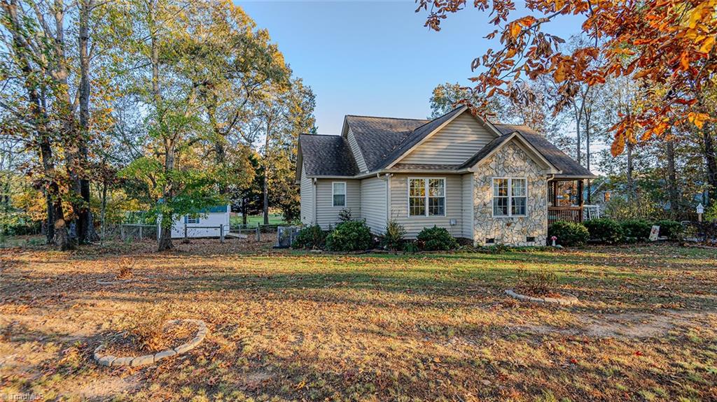 2389 Davis Road Haw River, NC 27258 - Photo 27 of 30 FRONT YARD