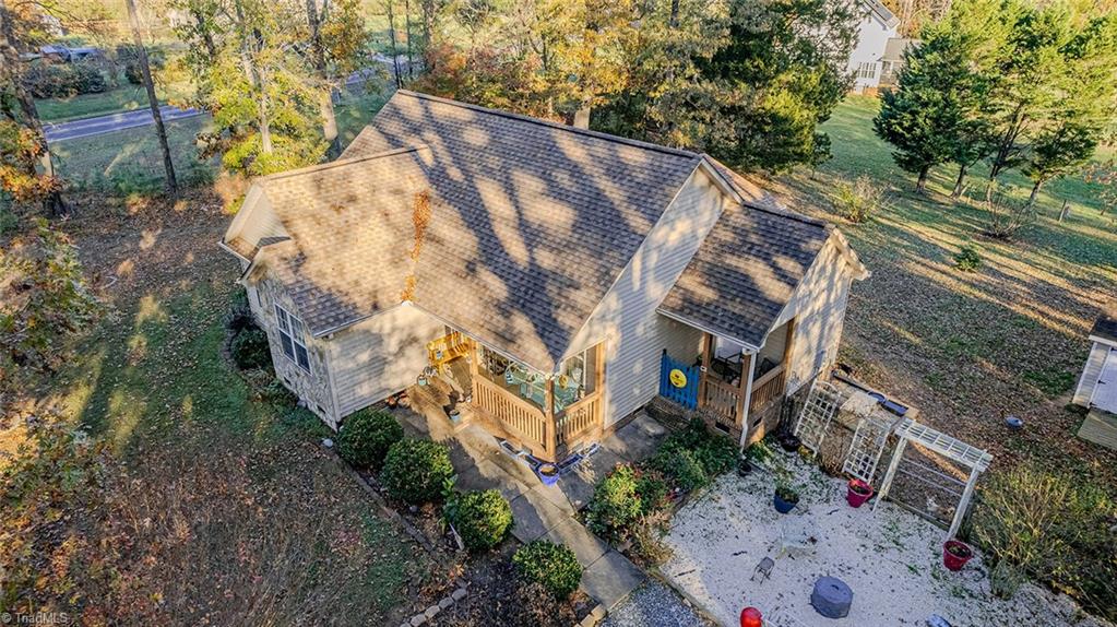 2389 Davis Road Haw River, NC 27258 - Photo 4 of 30 Gallery Image 4