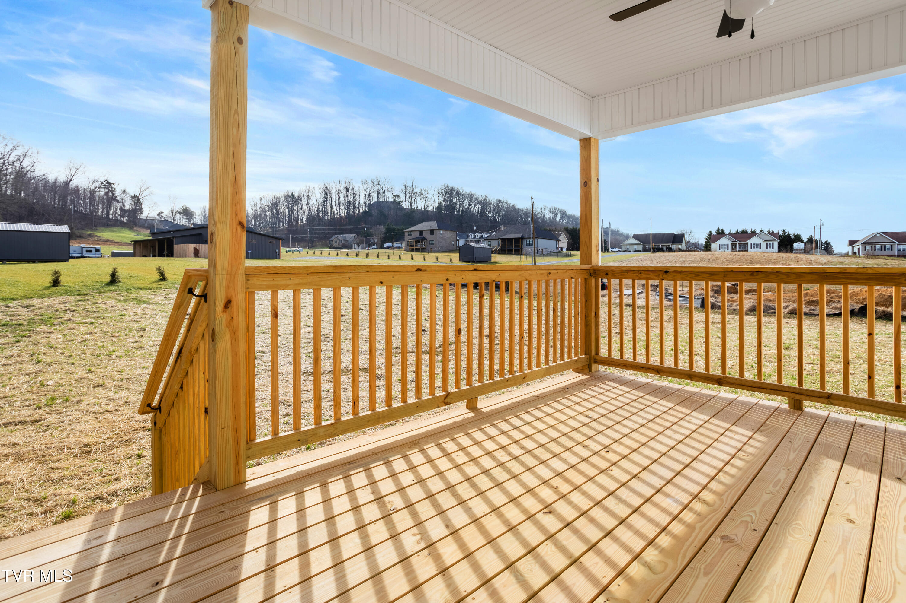 826 Hairetown Road Jonesborough, TN 37659 - Photo 30 of 37 Deck