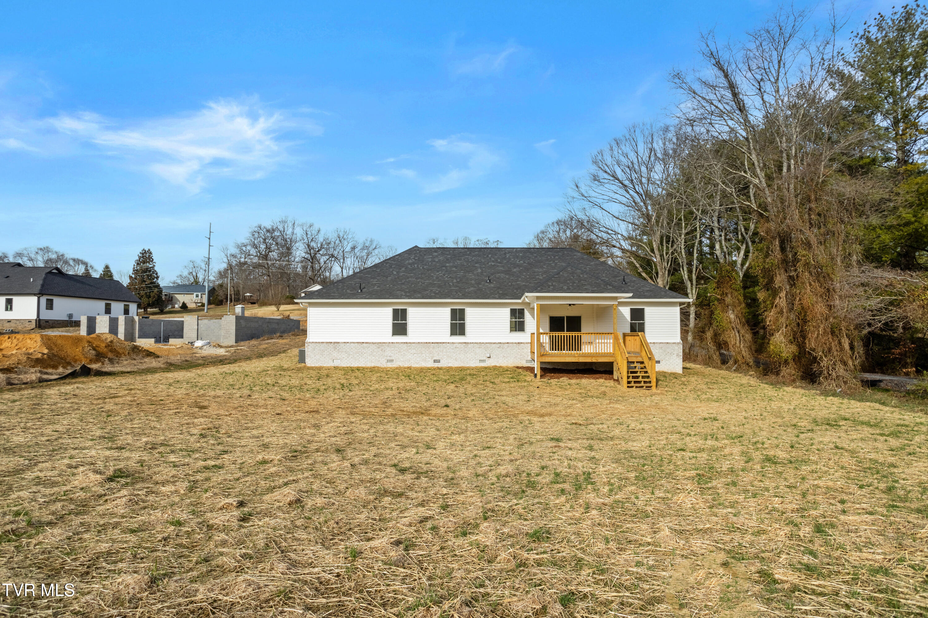 826 Hairetown Road Jonesborough, TN 37659 - Photo 35 of 37 back. of house