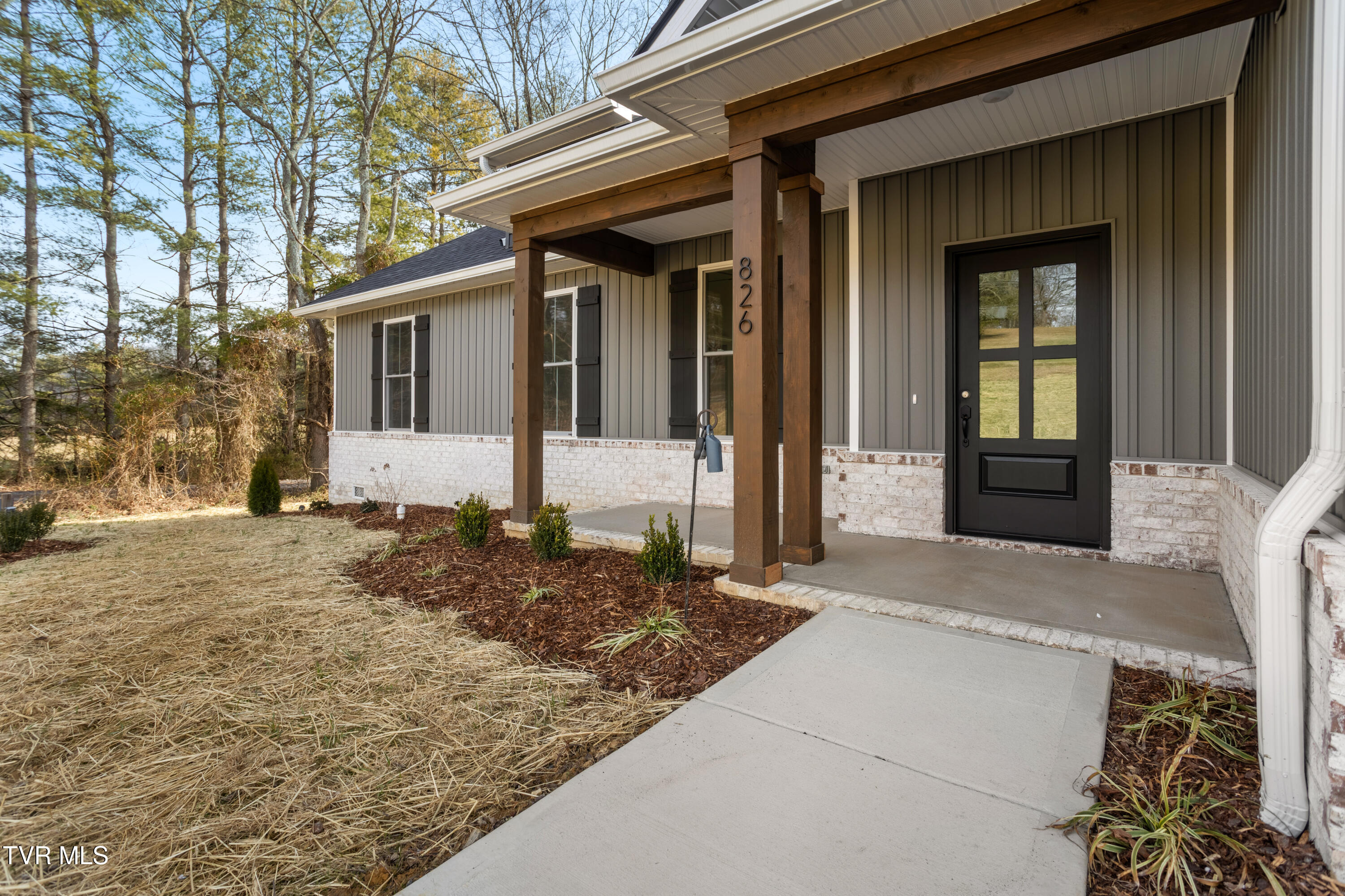 826 Hairetown Road Jonesborough, TN 37659 - Photo 4 of 37 Front Porch