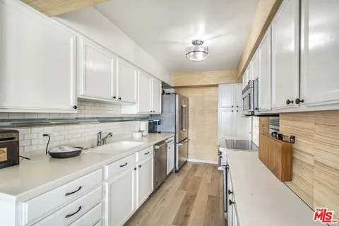 $1,189,000 | 201 Ocean Avenue, Unit 1103P, Santa Monica, CA 90402