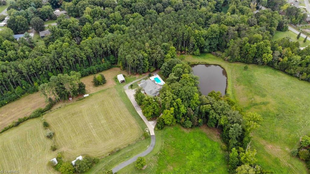 136 Hartgrove Road King, NC 27021 - Photo 2 of 32