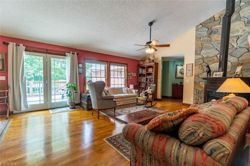 136 Hartgrove Road King, NC 27021 - Photo 11 of 32