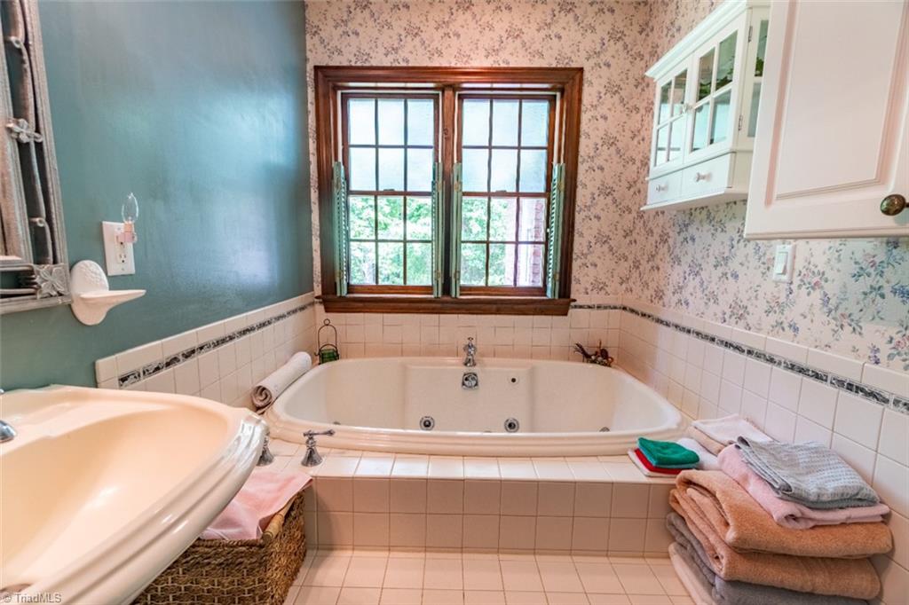 136 Hartgrove Road King, NC 27021 - Photo 21 of 32