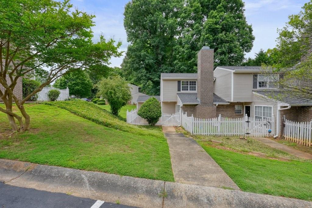 551 Summit Lane Southwest Marietta, GA 30008 - Photo 2 of 61