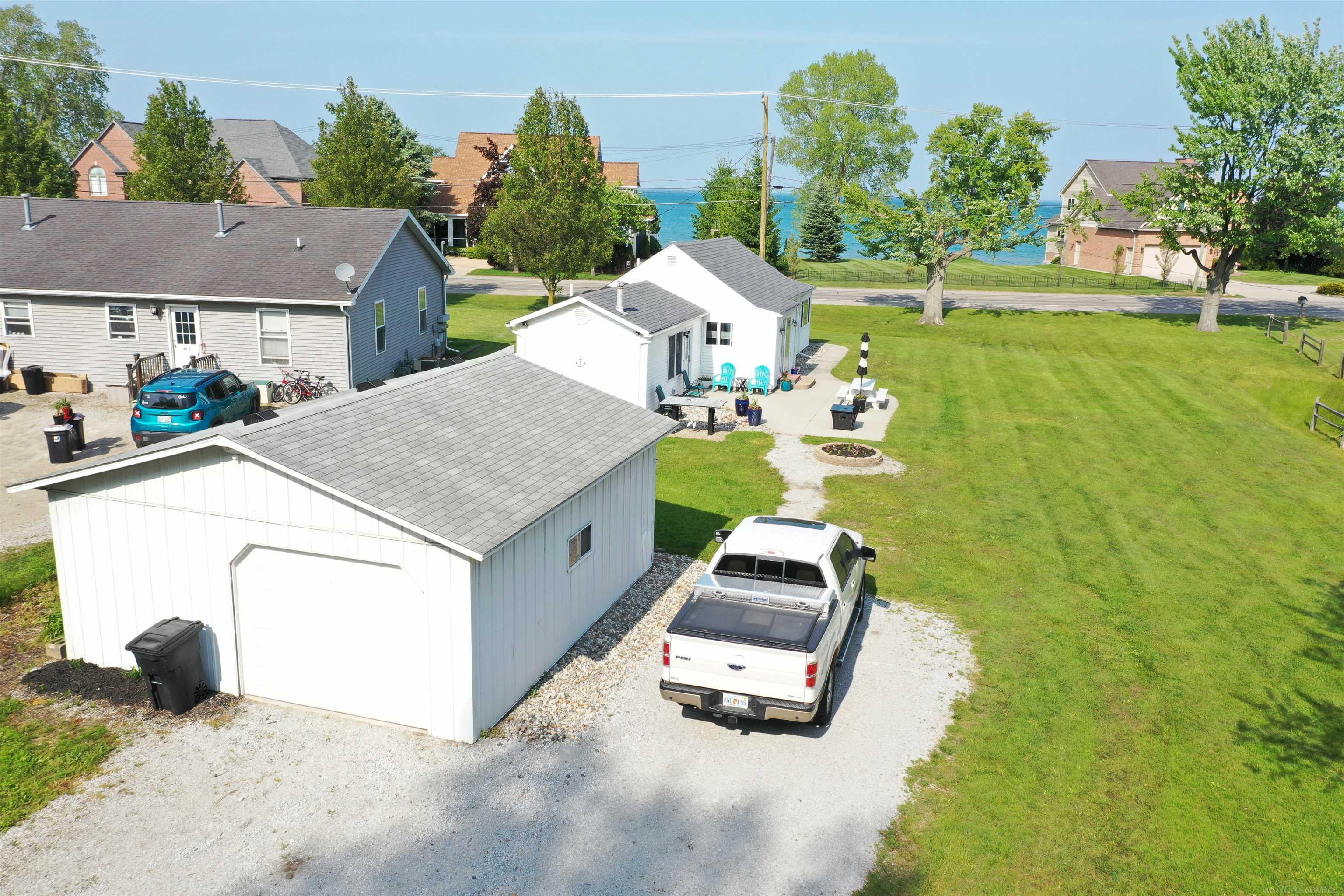 6625 Lakeshore Road Lakeport, MI 48059 - Photo 38 of 59