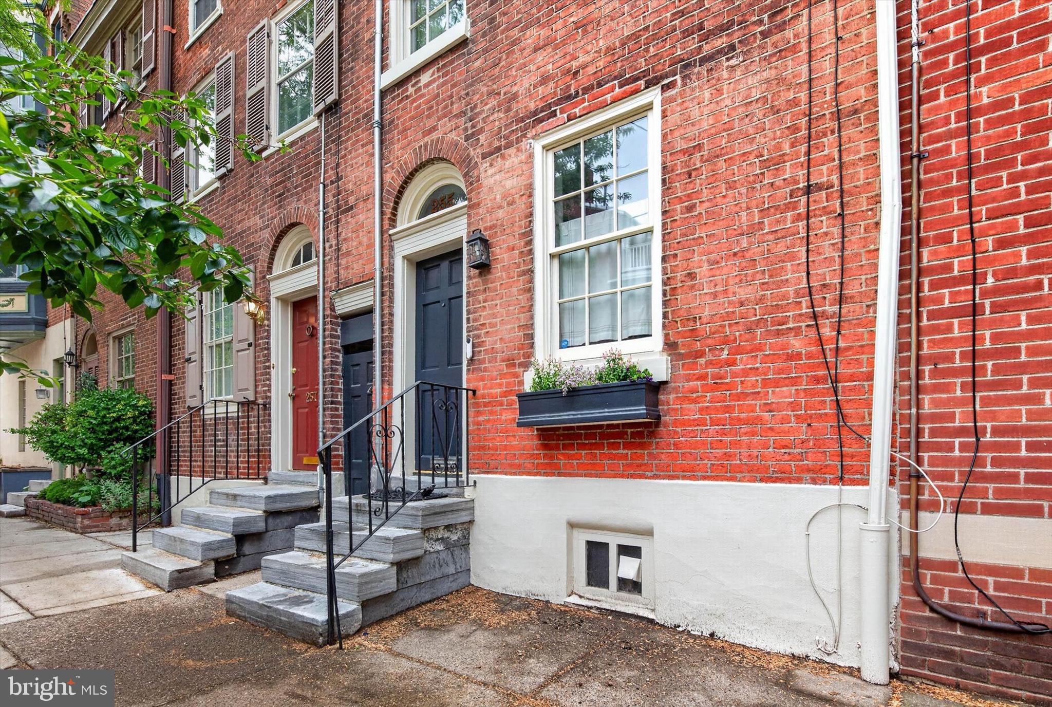 255 Queen Street Philadelphia, PA 19147 - Photo 5 of 5 Front Exterior Looking Towards 3rd St.