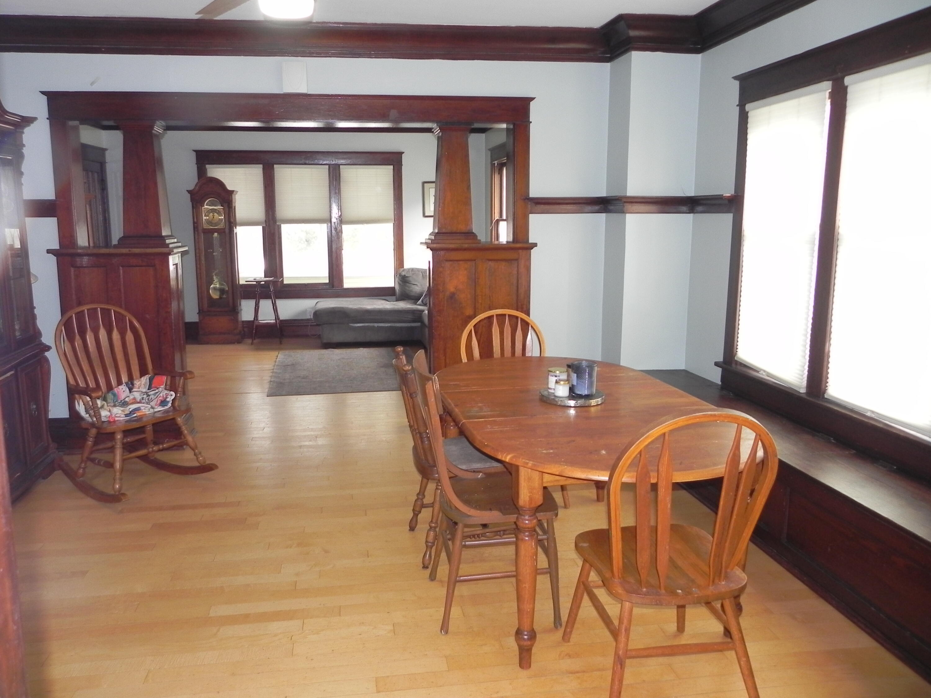 669 Main Street Belgium, WI 53004 - Photo 3 of 35 dining room