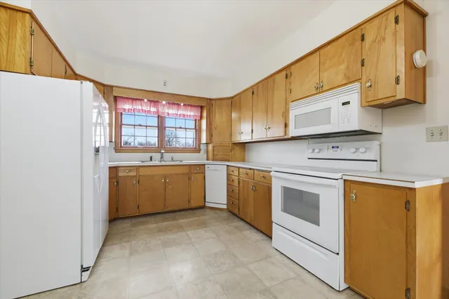 $270,000 | 752 2nd Street North, Brownton, MN 55312