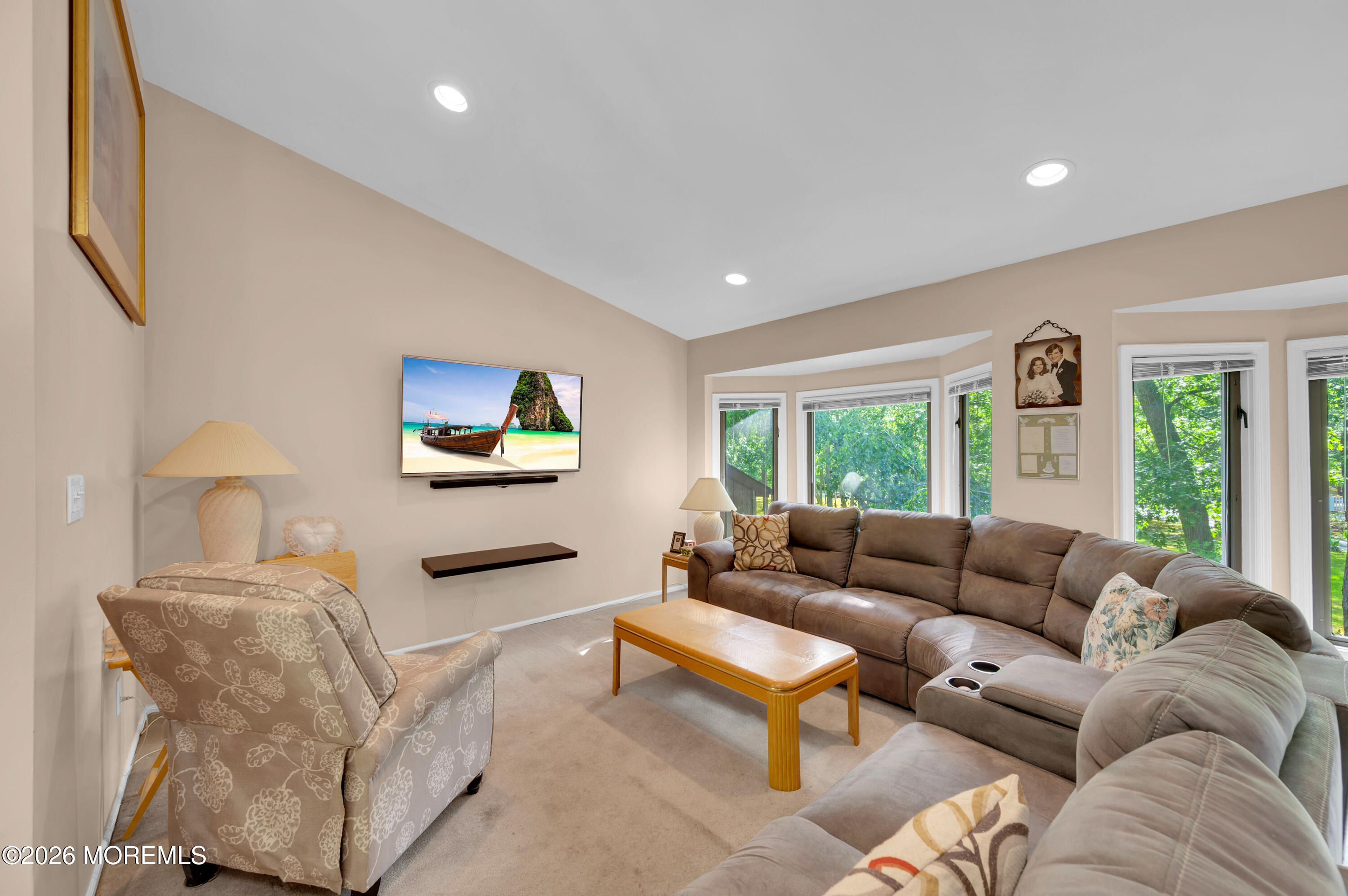 519 Vath Street Jackson, NJ 08527 - Photo 11 of 73 Living 1