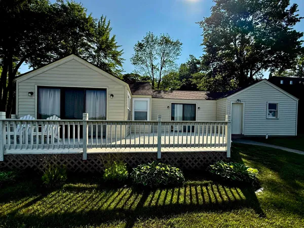 $244,500 | 2925 Lakeshore Drive, Gladwin, MI 48624