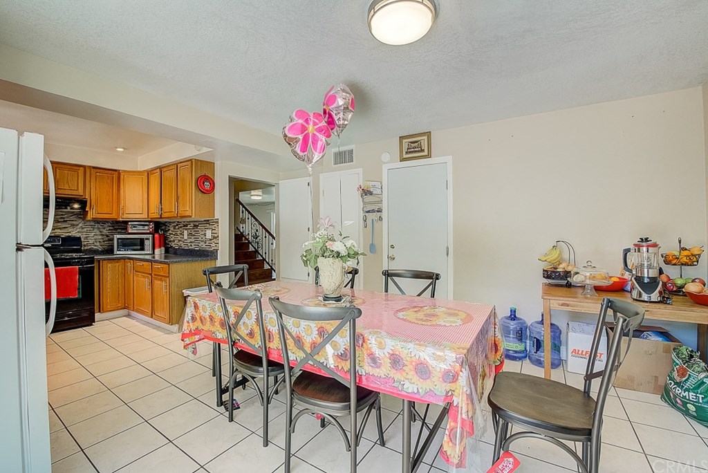 24700 Fourl Road Newhall, CA 91321 - Photo 18 of 59 Gallery Image 18