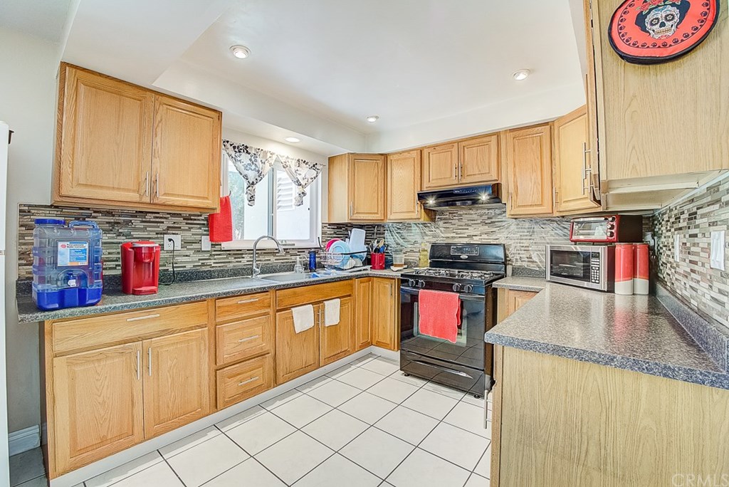 24700 Fourl Road Newhall, CA 91321 - Photo 22 of 59 Gallery Image 22