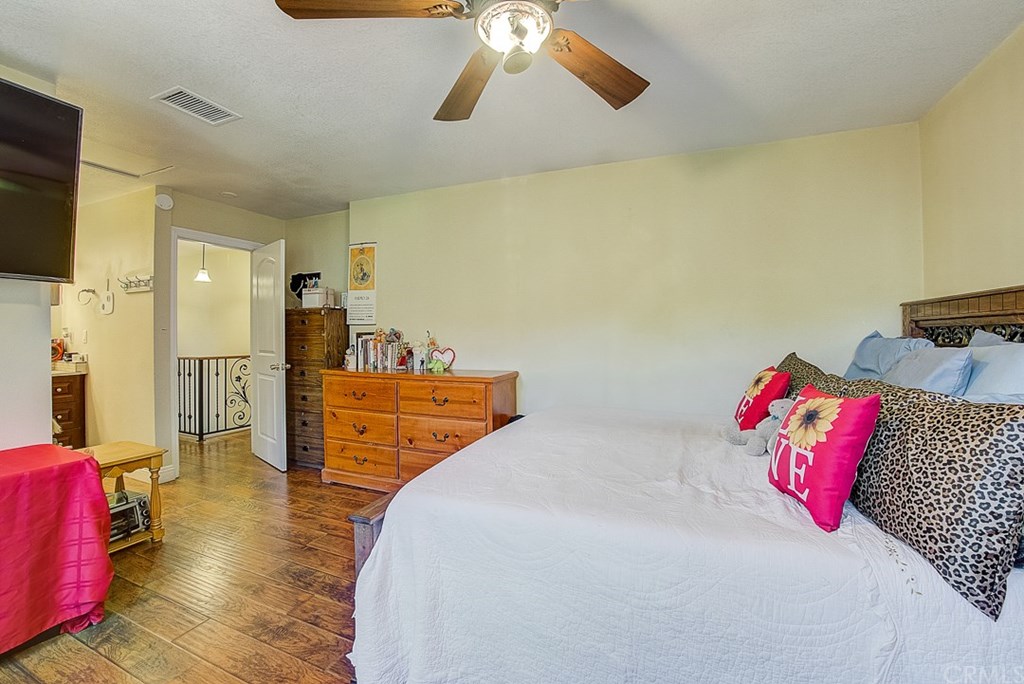 24700 Fourl Road Newhall, CA 91321 - Photo 33 of 59 Gallery Image 33