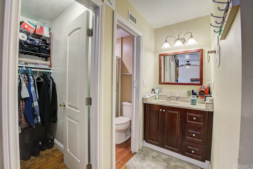 24700 Fourl Road Newhall, CA 91321 - Photo 35 of 59 Gallery Image 35