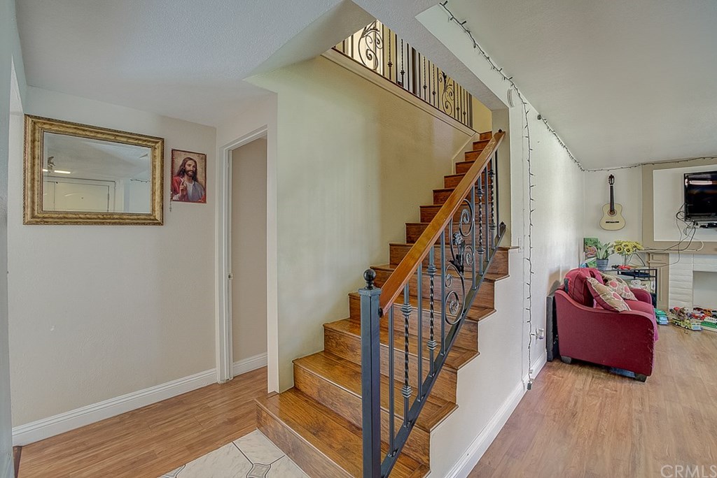 24700 Fourl Road Newhall, CA 91321 - Photo 10 of 59 Gallery Image 10