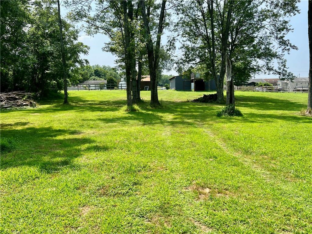 1752 South Eighty Eight Road Greensboro, PA 15338 - Photo 26 of 30