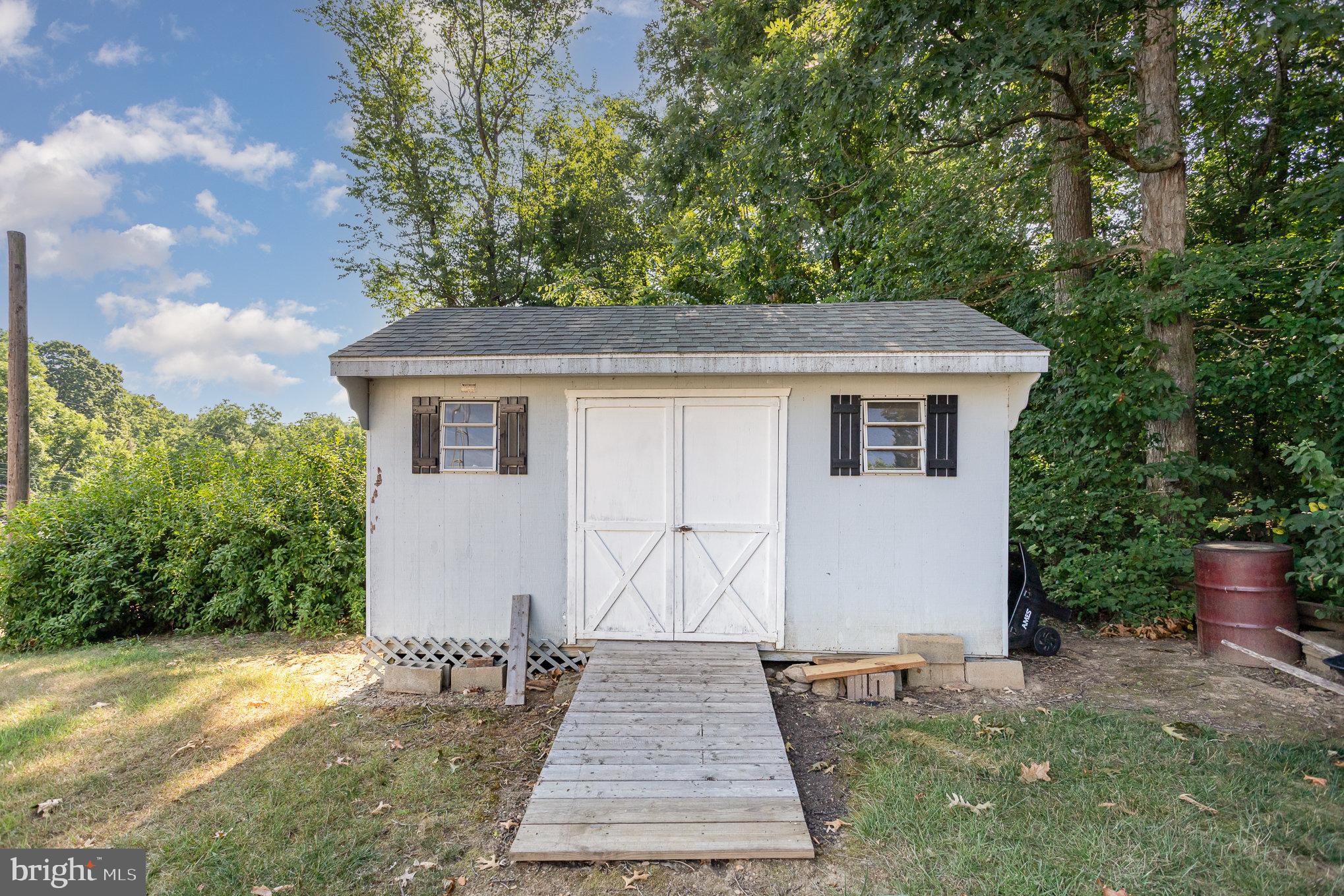 422 Oak Hollow Road Red Lion, PA 17356 - Photo 22 of 37 Gallery Image 22