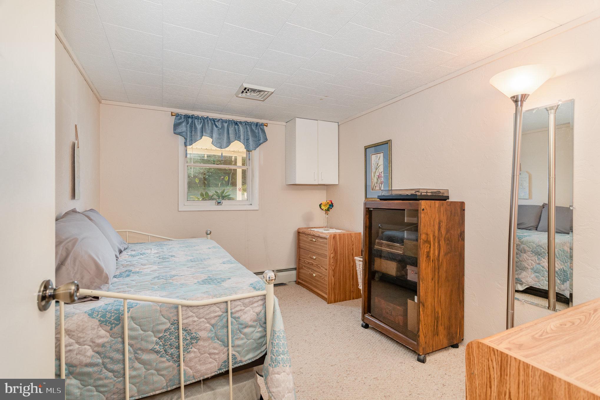 422 Oak Hollow Road Red Lion, PA 17356 - Photo 10 of 37 Gallery Image 10